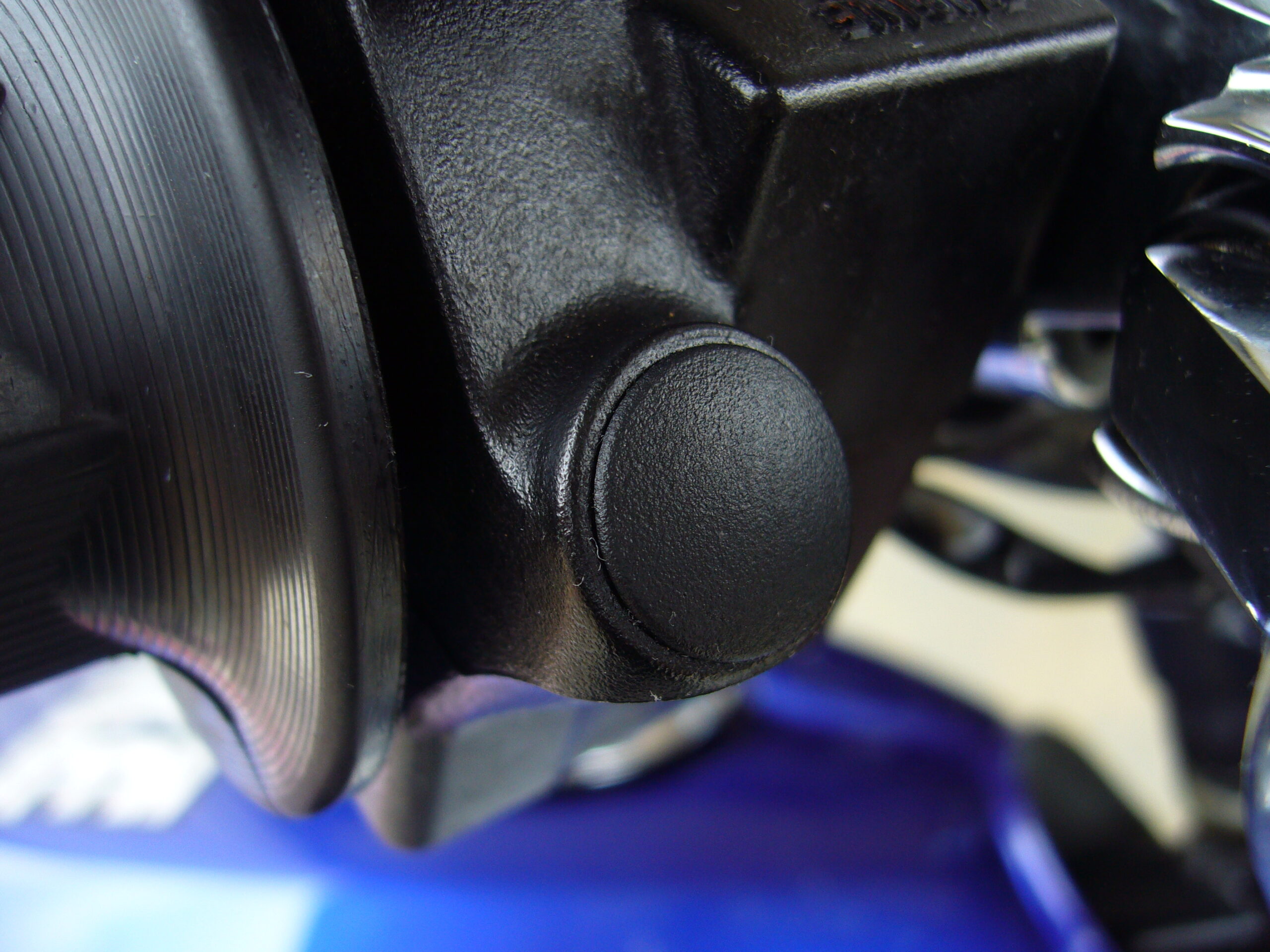 CBX400F スイッチボックスアクセルワイヤー戻しキャップ | ラグゼ 
