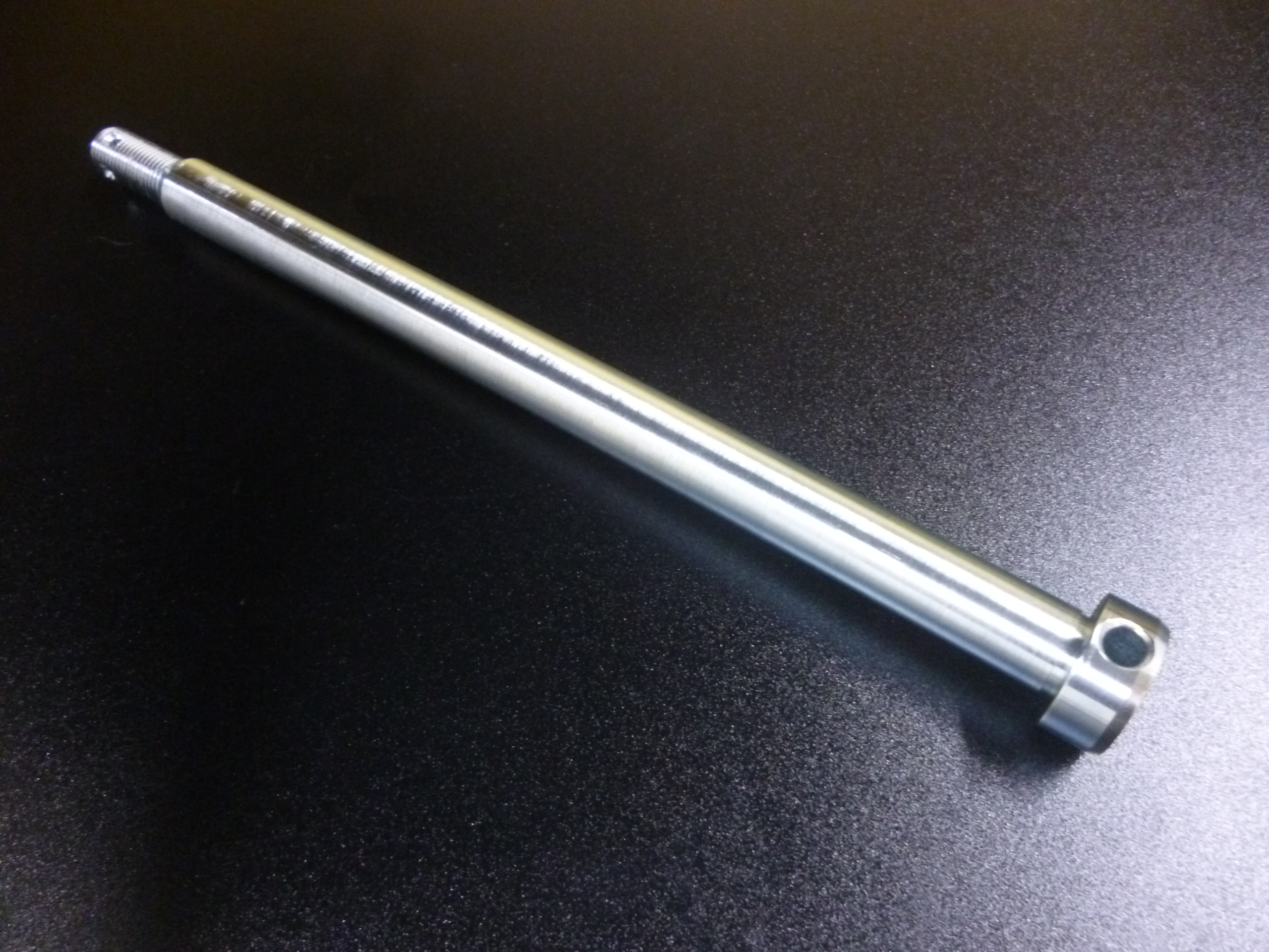 GS400 フロントホイール アクスルシャフト | ラグゼカスタムワークス 