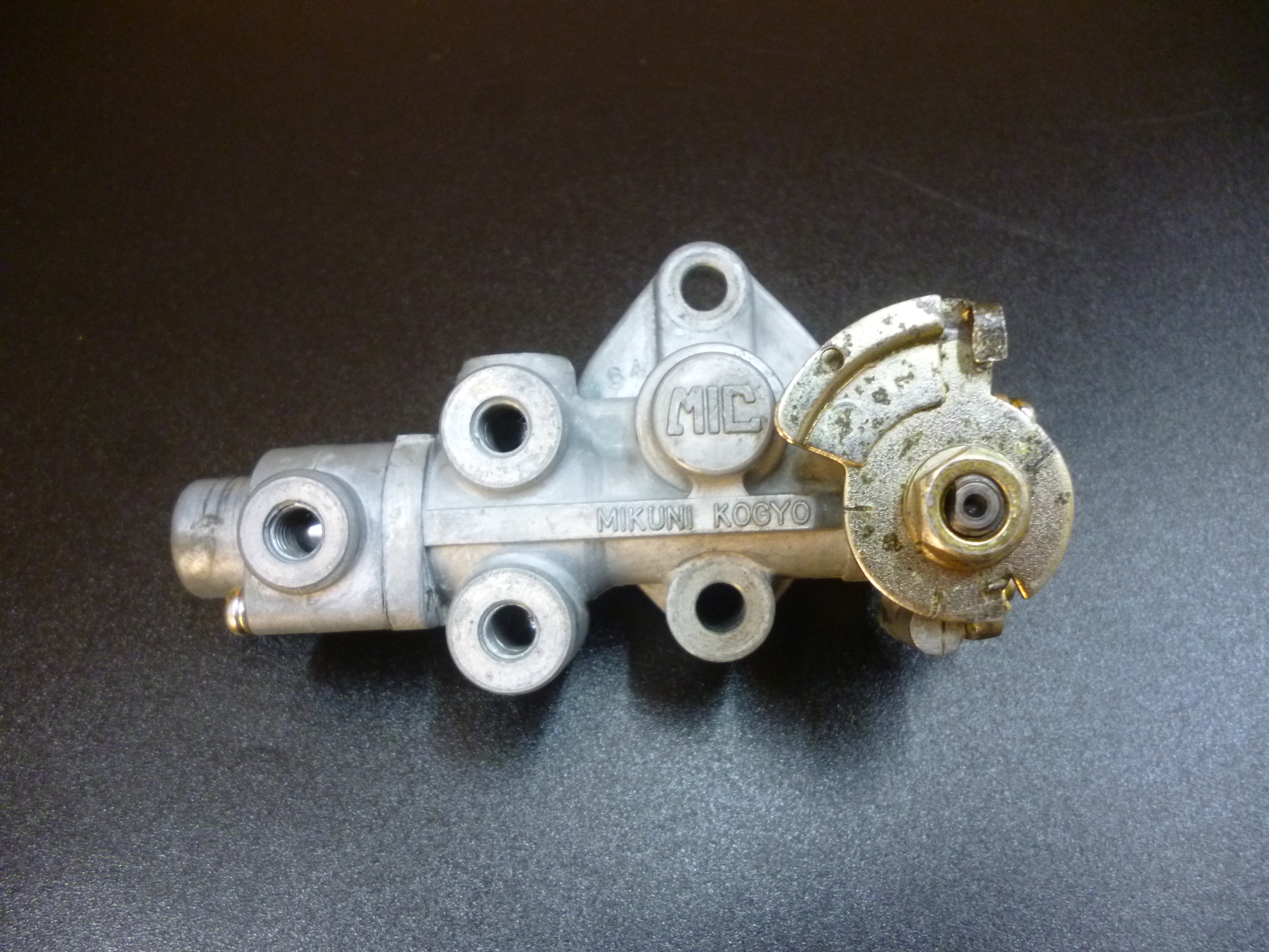 ヘリサート済み KH250 オイルポンプ KH400 250SS 350SS ヘリサート済み KH250 オイルポンプ KH400 250SS 350SS ヘリサート済み