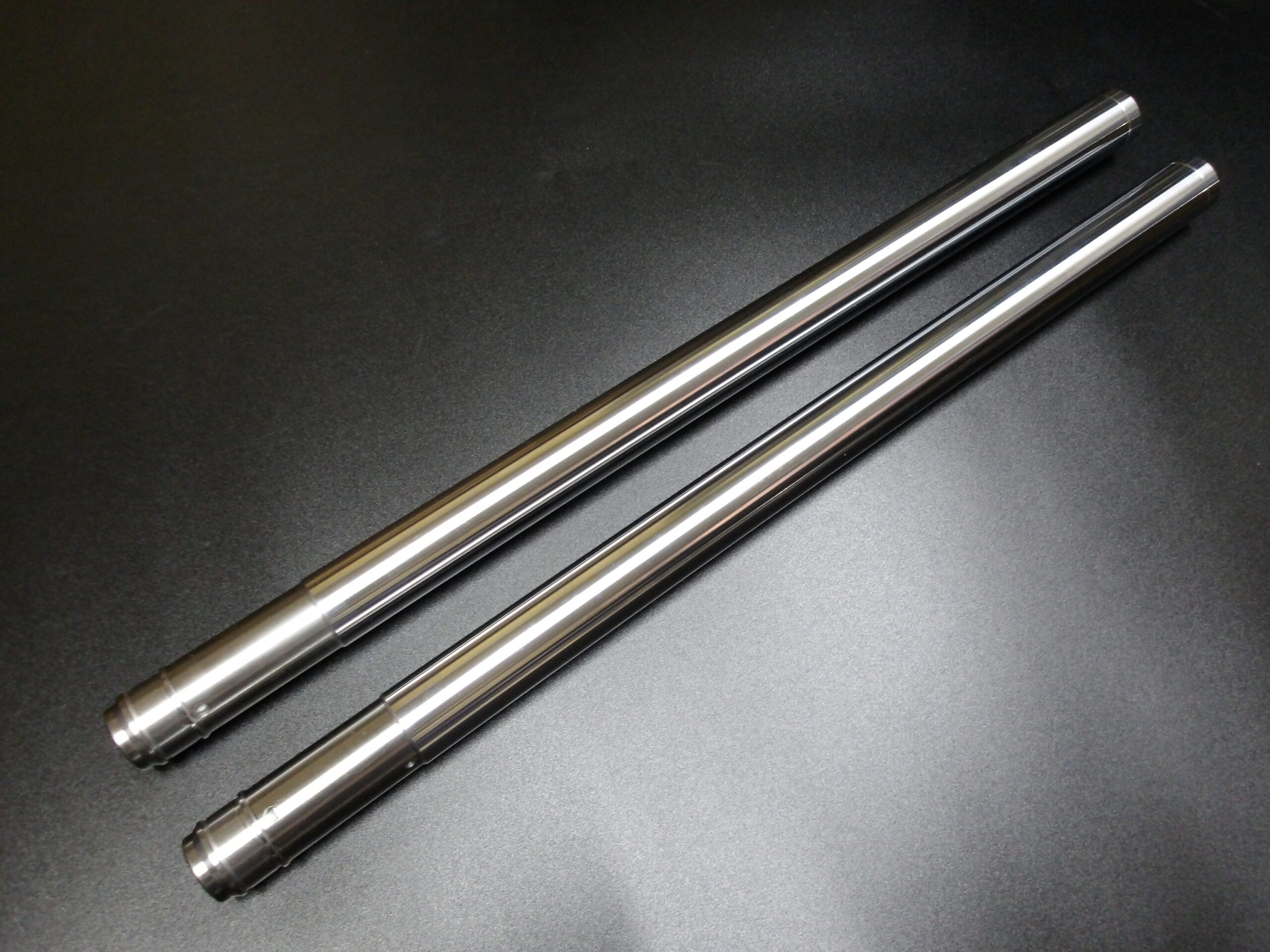 インナーチューブ 虹 CBX400F///レインボーNC07フロントフォーク 用PC04リプロ 純正 交互品 インナーパイプ35π mm CBX550F OH 左右セット  CBX400F インナーチューブ レインボー オリジナル CBX400F2