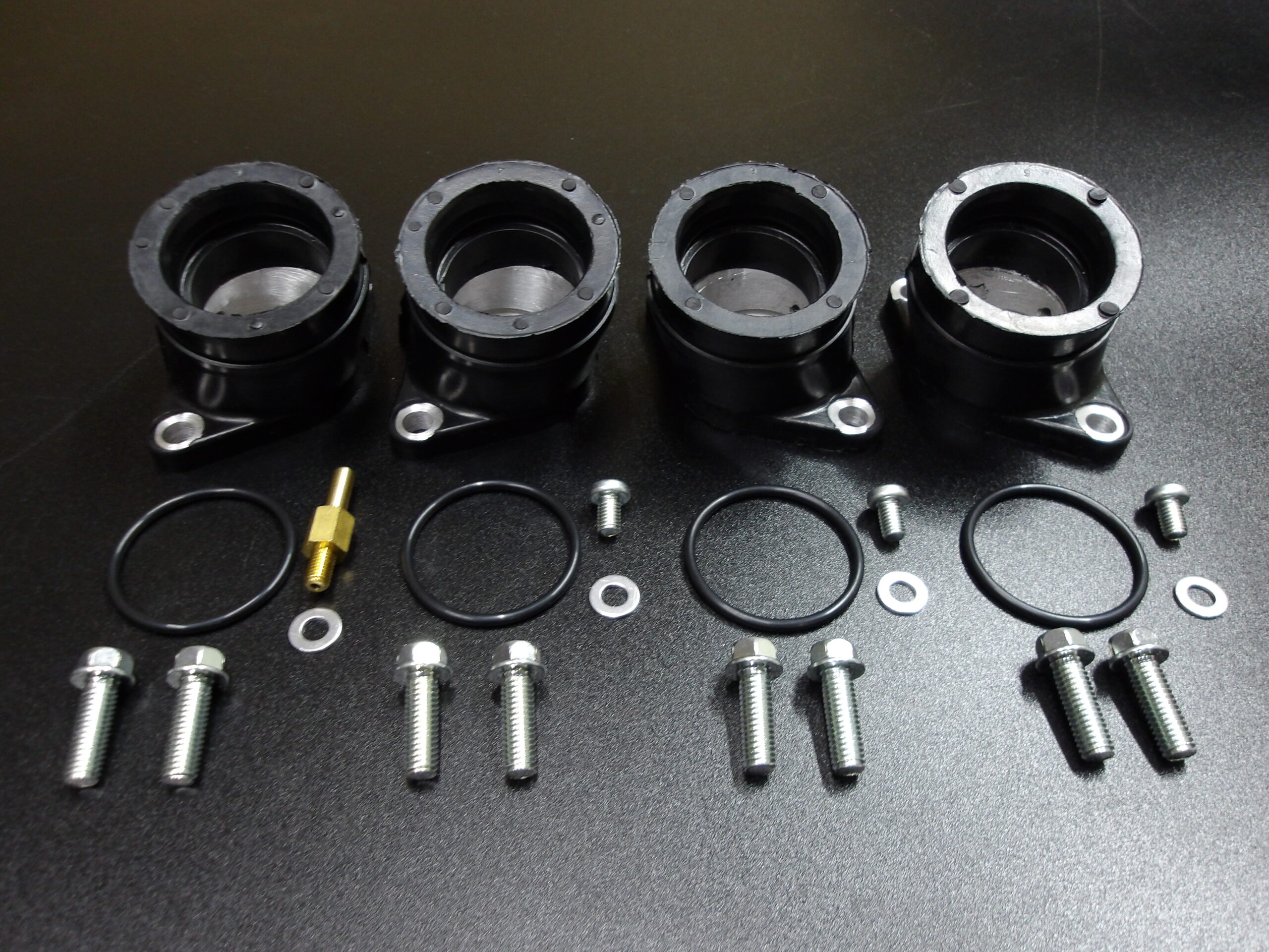 高品質！　ホンダ　CBX400F CBX550F インシュレータ　インマニ！ 高品質！ ホンダ CBX400F CBX550F インシュレータ インマニ！